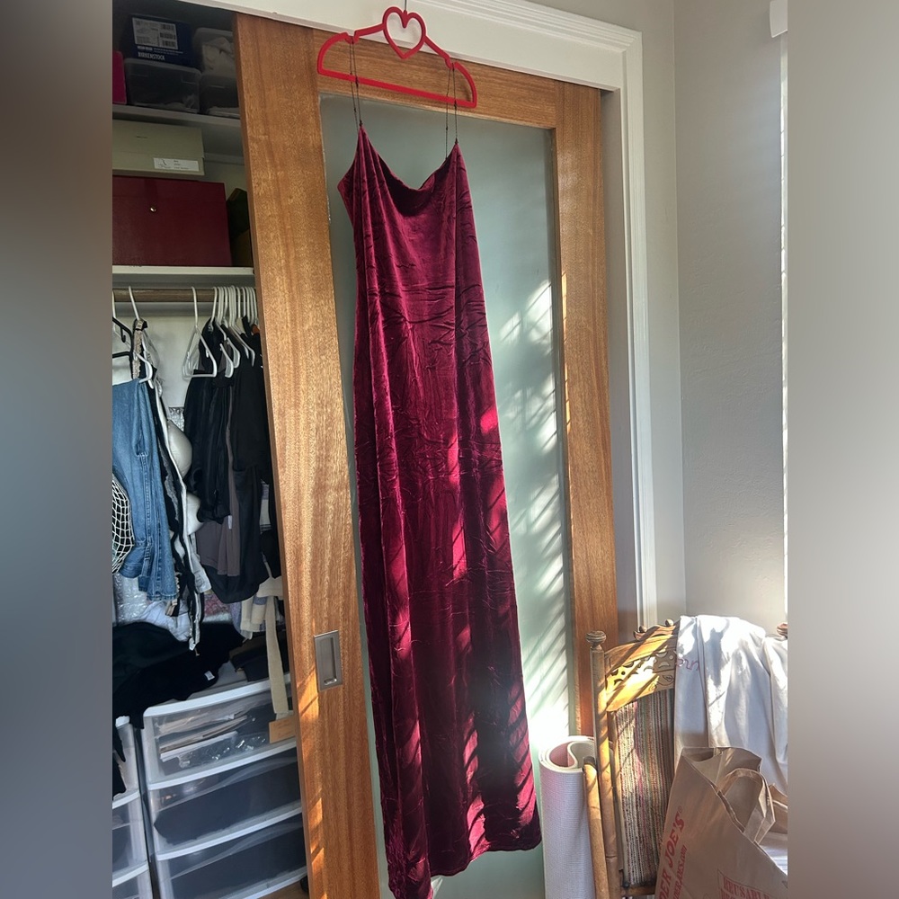 Laundry By Shelli Segal Burgundy Maxi Dress